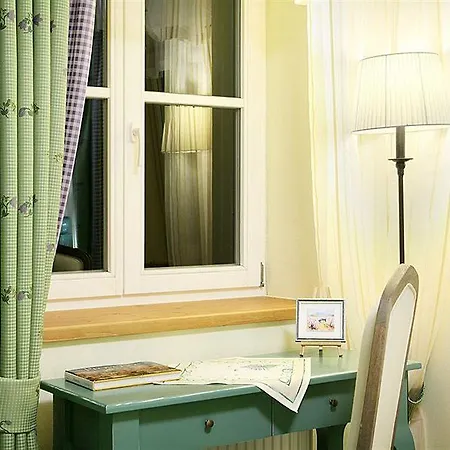 Otel Pod Jasany